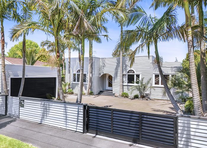  at 14 East Street, Claudelands, Hamilton, Waikato