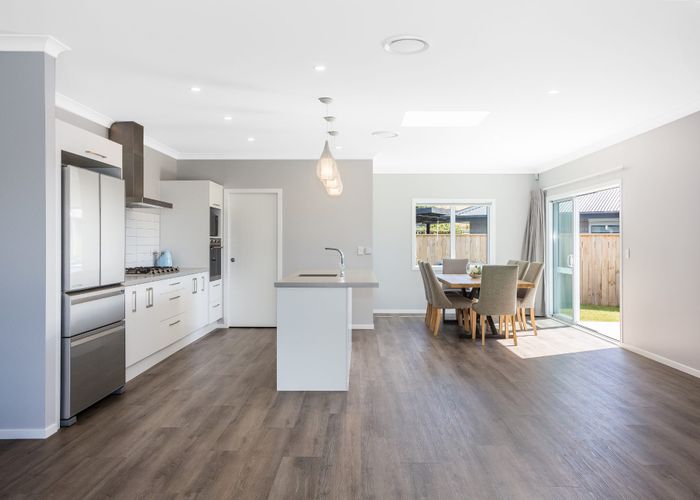  at 65 Queen Charlotte Drive, Aotea, Porirua
