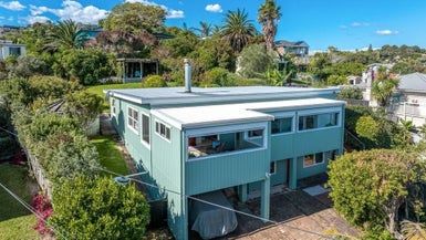  at 9 Hamilton Road, Surfdale, Waiheke Island