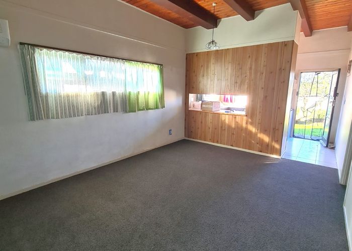  at 713A East Coast Road, Browns Bay, North Shore City, Auckland