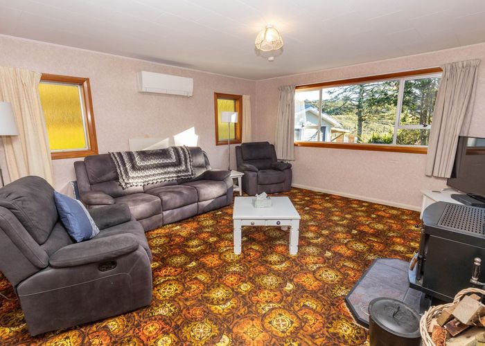  at 1402 Main Road, Stillwater, Greymouth
