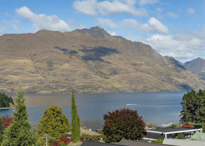  at 313 (Door 314), 18-24 Frankton Road, Town Centre, Queenstown-Lakes, Otago