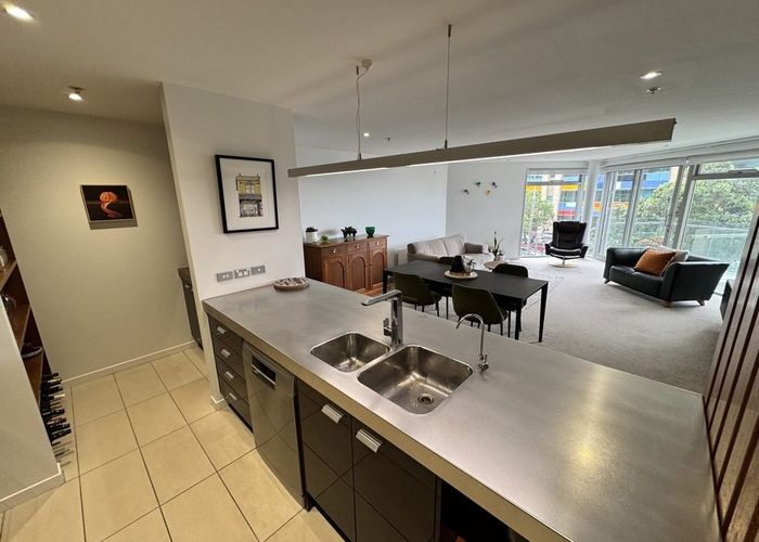  at 2b/82 Cable Street, Te Aro, Wellington, Wellington