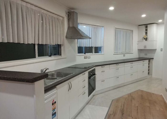  at 16 Studfall Street, Pakuranga Heights, Manukau City, Auckland