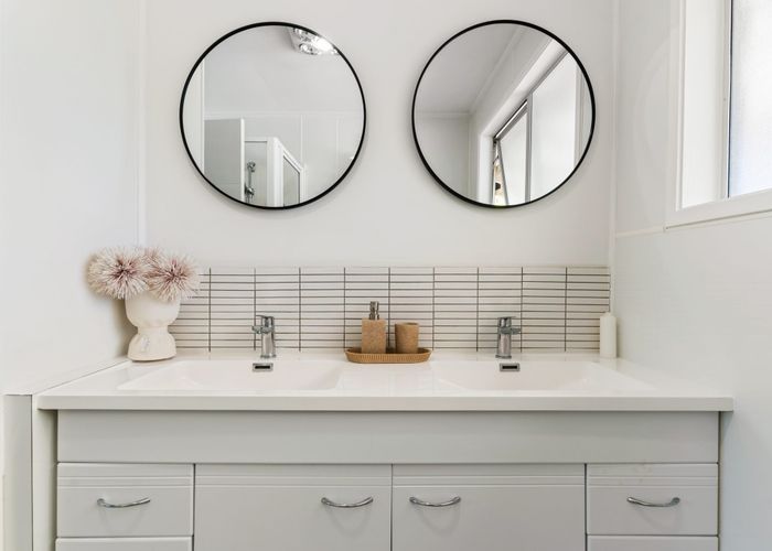  at 5 Becker Drive, Weymouth, Manukau City, Auckland