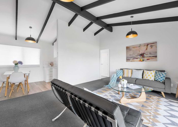  at 2/56 Henwood Road, Mangere East, Manukau City, Auckland