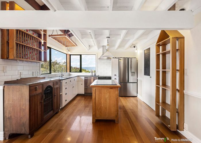  at 216 Barnard Street, Wadestown, Wellington