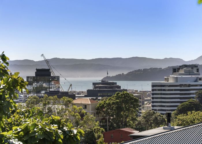  at 2/15 Upper Lewisville Terrace, Thorndon, Wellington, Wellington