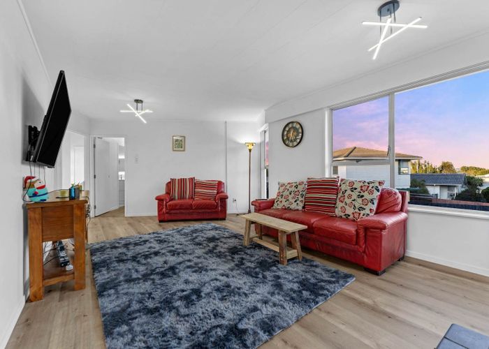  at 36 Felgrove Street, Glendene, Waitakere City, Auckland
