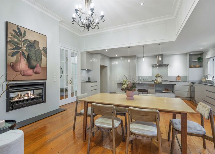  at 250 Sunnyside Road, Albany