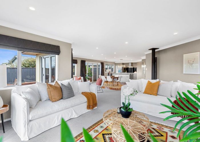  at 8 Karamea Street, Whalers Gate, New Plymouth