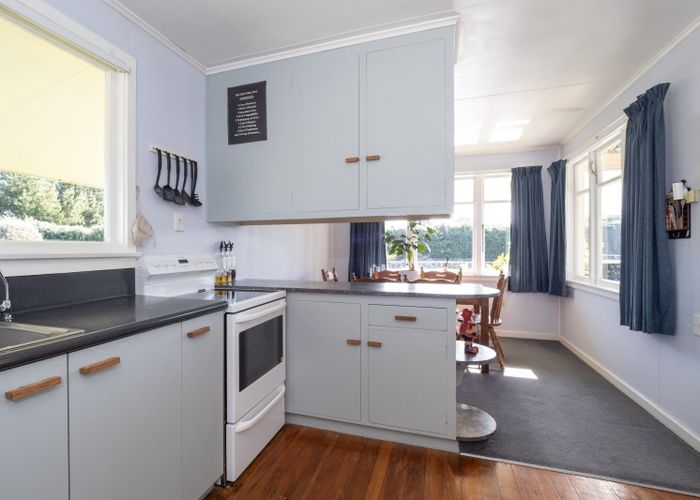  at 17 Winslow Westerfield Road, Winslow, Ashburton