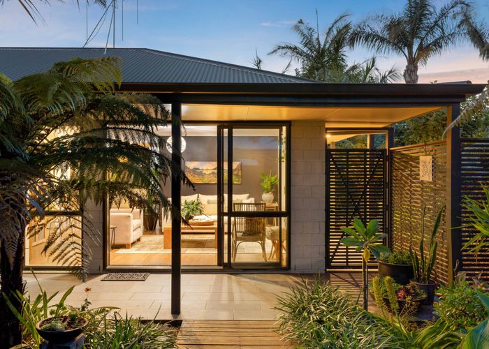  at 18 Oriental Parade, Papamoa Beach, Papamoa
