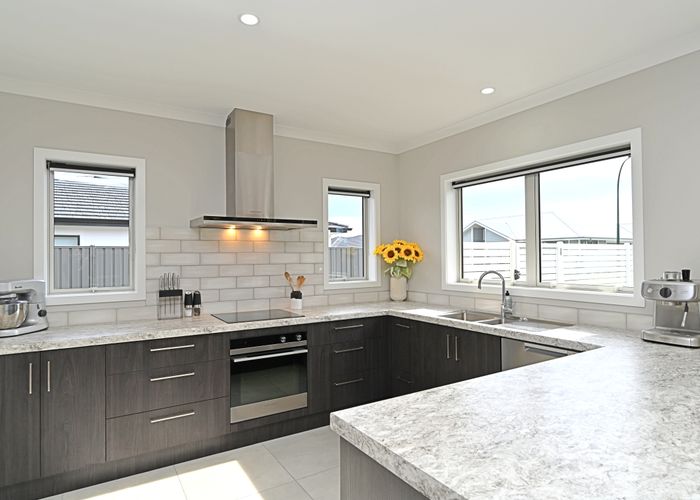  at 8 Arrow Place, Te Awa, Napier