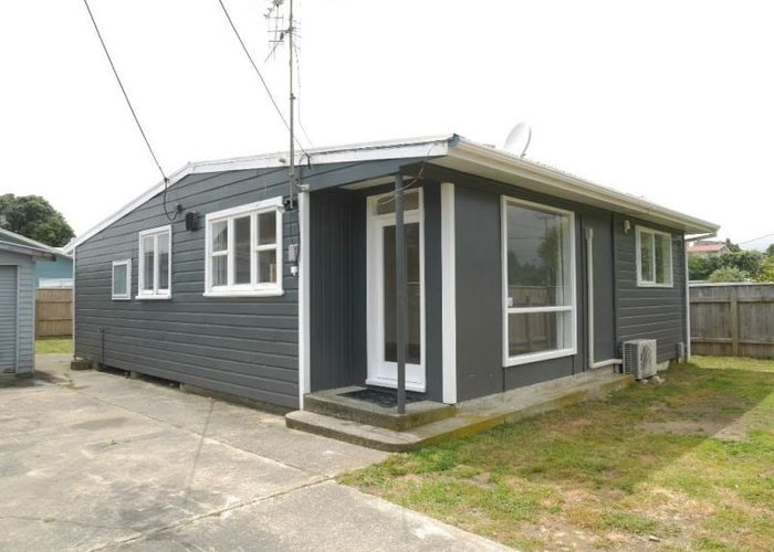  at 17 Hemara Street, Waikanae Beach, Waikanae