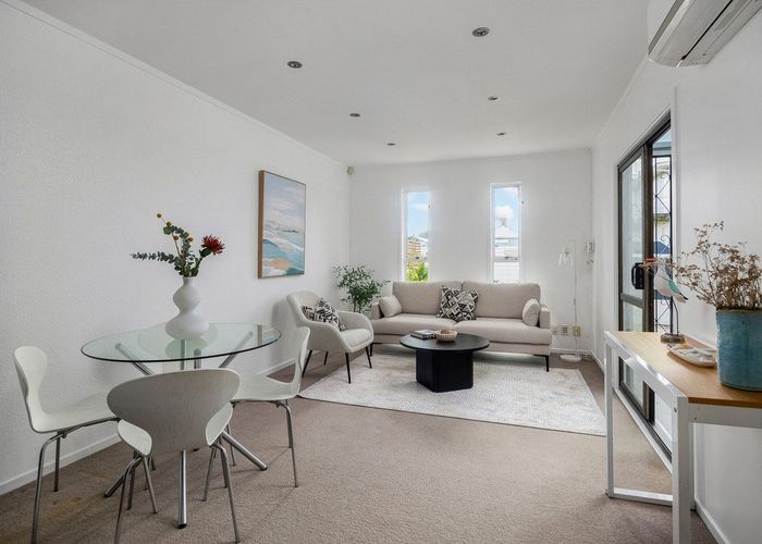  at 3/3 Patterson Street, Sandringham, Auckland