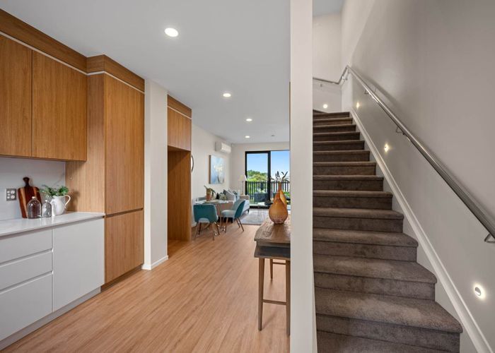  at 19/929-933 East Coast Road, Torbay, North Shore City, Auckland