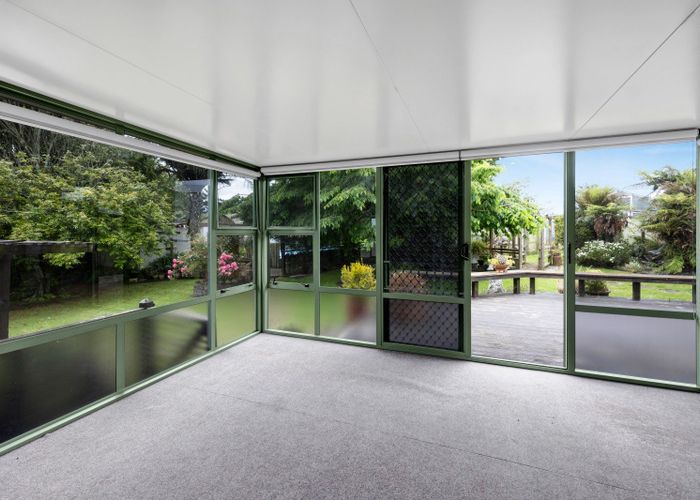  at 878 Oeo Road, Hawera