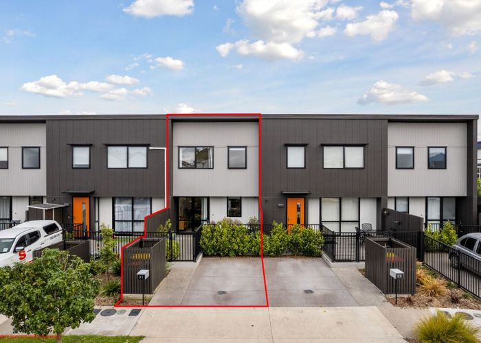  at 31 Cessna Crescent, Mangere, Manukau City, Auckland