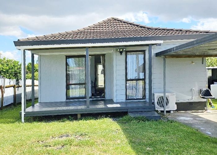  at 1/22 Norrie Smith Avenue, Flat Bush, Manukau City, Auckland