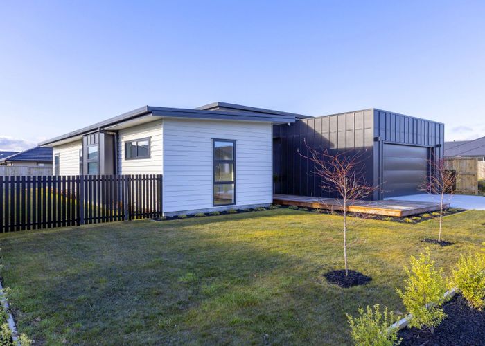  at 41 Maunganamu Drive, Wharewaka, Taupo, Waikato