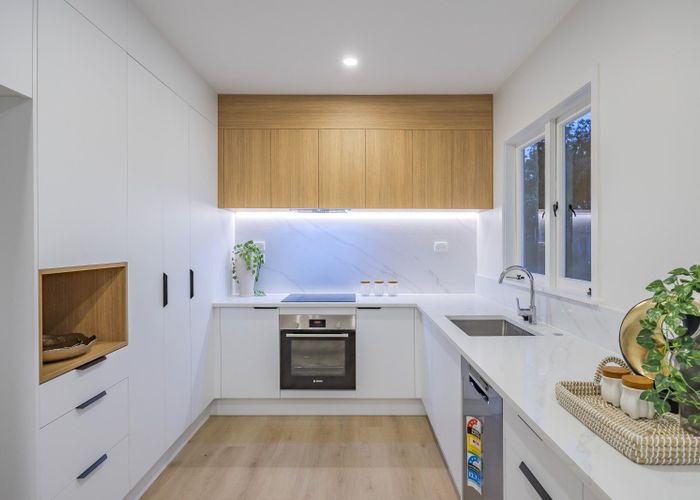  at 255 Glenfield Road, Hillcrest, North Shore City, Auckland