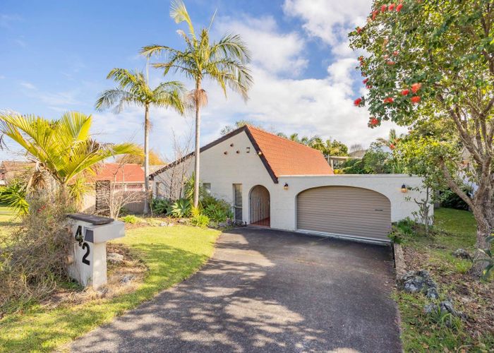  at 42 Merriefield Avenue, Forrest Hill, Auckland