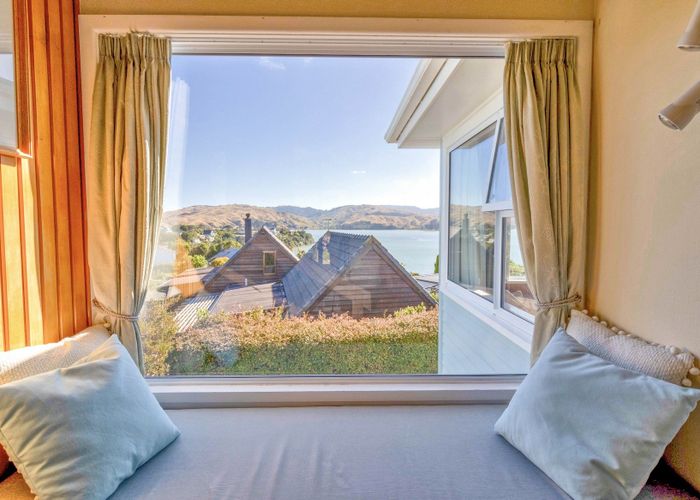  at 25 Oak Avenue, Paremata, Porirua
