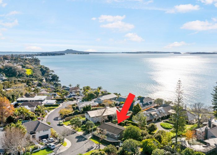 Free property data for 41 Seymour Road, Mellons Bay, Auckland homes.co.nz