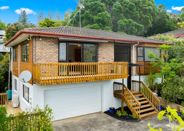  at 1/12 Greenvalley Rise, Glenfield, Auckland