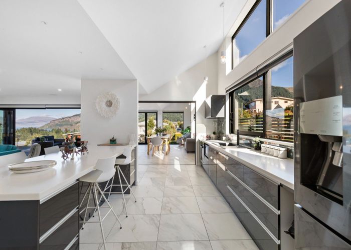  at 3 Panorama Place, Queenstown, Queenstown