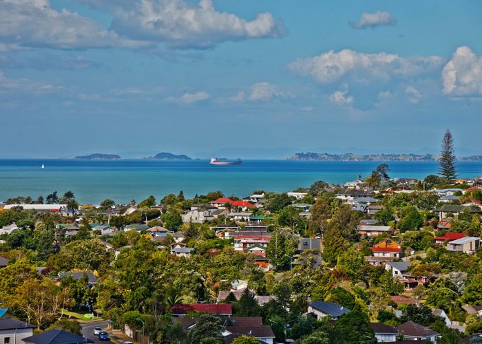  at 1/15 Valdese Rise, Browns Bay, Auckland
