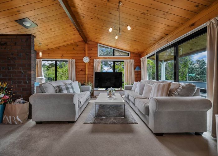  at 10 Kitewao Street, Northcote, North Shore City, Auckland