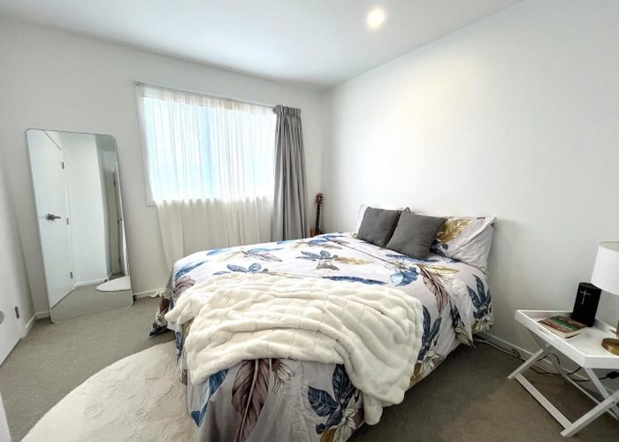  at 8 Ngae Place, Mangere East, Manukau City, Auckland