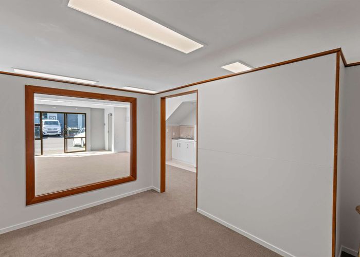 For sale 15/11 Airborne Road, Rosedale, North Shore City, Auckland