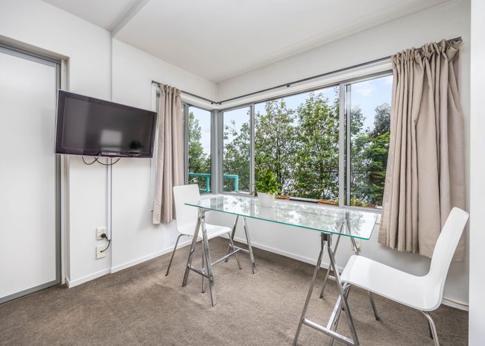  at 208/2 Maungawhau Road, Newmarket, Auckland City, Auckland