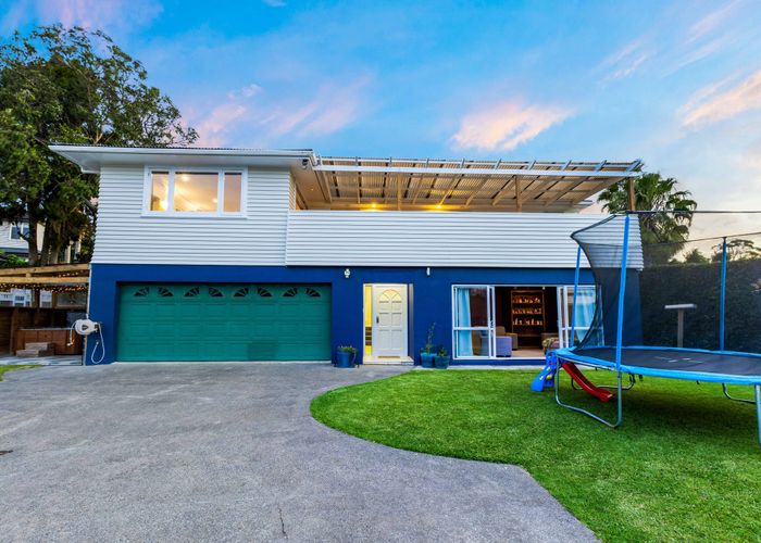  at 6 Christina Avenue, Te Atatu South, Auckland