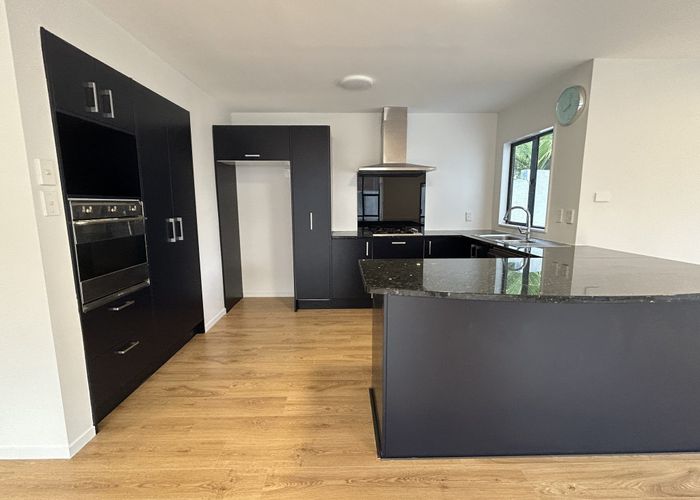  at 22 Nile Road, Milford, North Shore City, Auckland