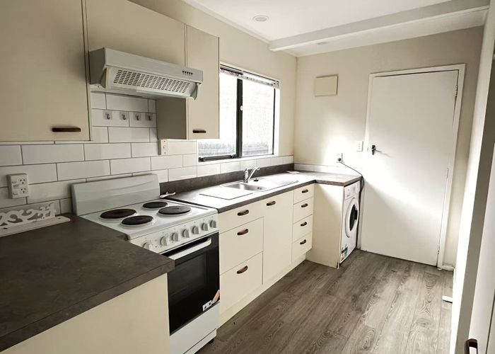  at 4/135 Bucklands Beach Road, Bucklands Beach, Manukau City, Auckland