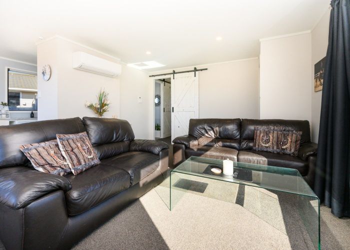  at 7 Colonial Place, Kelvin Grove, Palmerston North, Manawatu / Whanganui