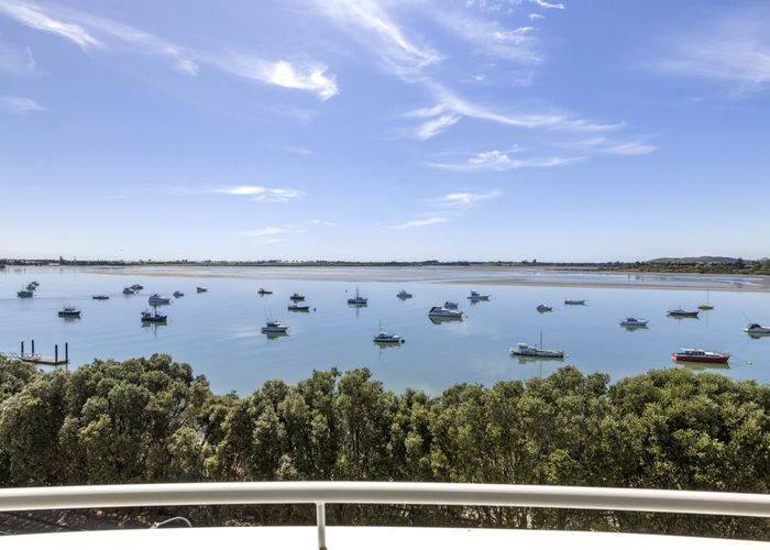 For sale 703/72 Devonport Road, City Centre, Tauranga, Bay Of Plenty