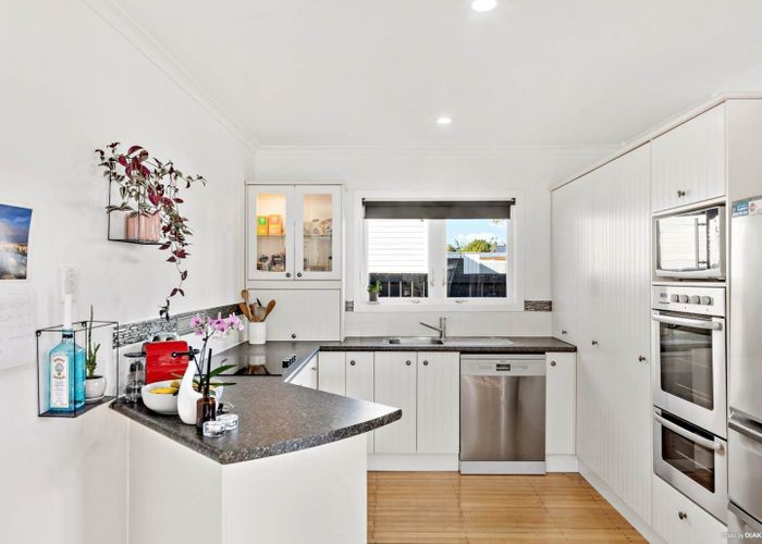  at 22 Strid Road, Te Atatu South, Waitakere City, Auckland