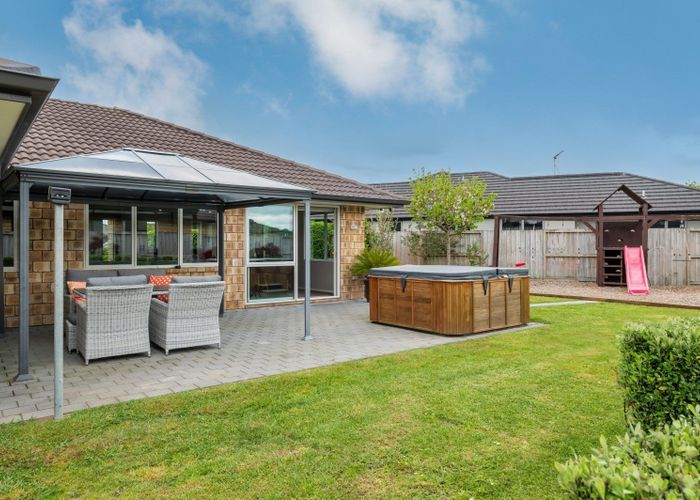  at 8 Whitney Place, Rototuna, Hamilton, Waikato