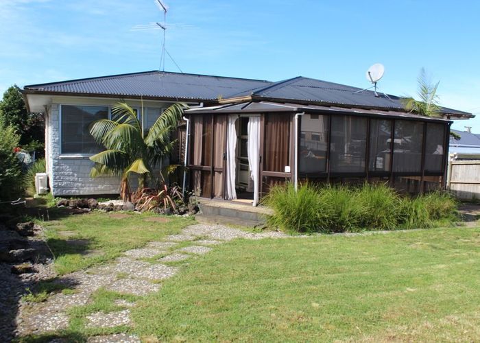  at 38 Thompson Terrace, Manurewa, Auckland