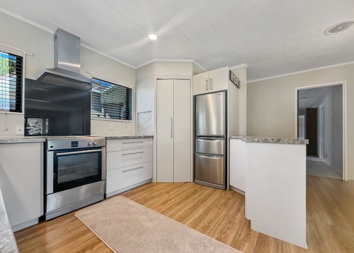  at 8 Churchill Drive, Taradale, Napier, Hawke's Bay