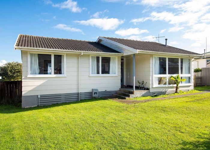  at 52 Lawrence Street, Outer Kaiti, Gisborne
