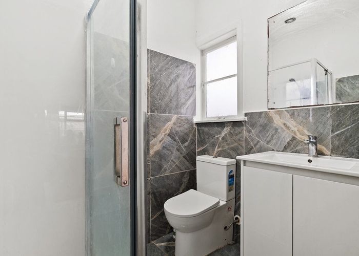  at 92 East Tamaki Road, Papatoetoe, Manukau City, Auckland