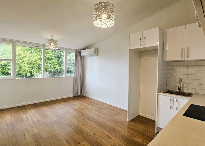  at 3/6 Puka Street, Onehunga, Auckland