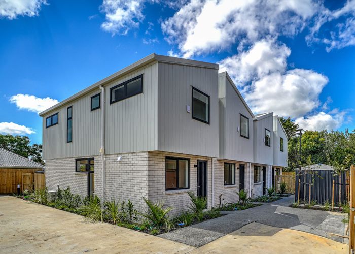  at 29 Normandy Place, Henderson, Waitakere City, Auckland