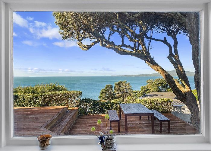  at 220 Lake Road, Hauraki, Auckland
